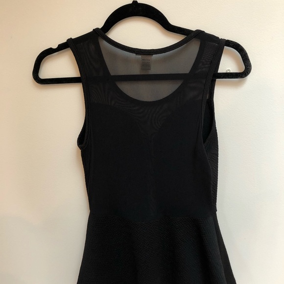 Black evening cleavage top - Picture 3 of 4